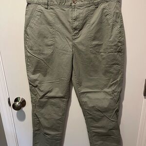 Eddie Bauer Green Chinos Classic Style